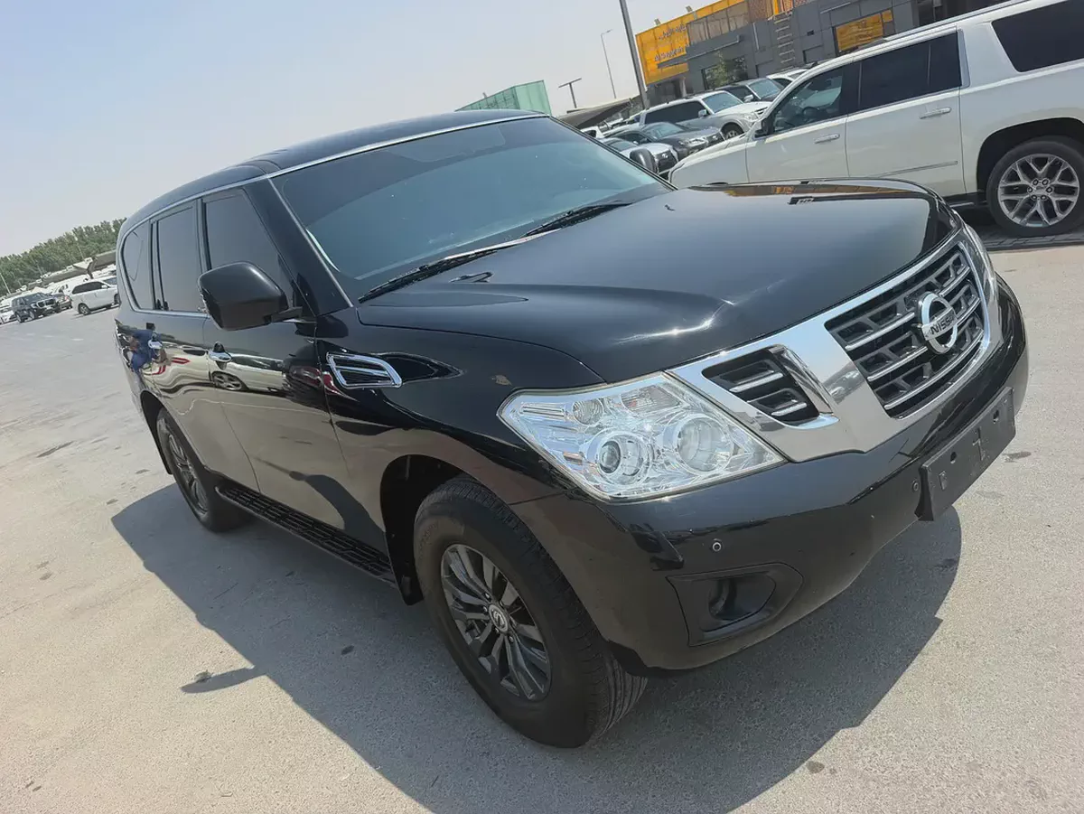 2018 Nissan Patrol SE GCC Specs balck color-1-1