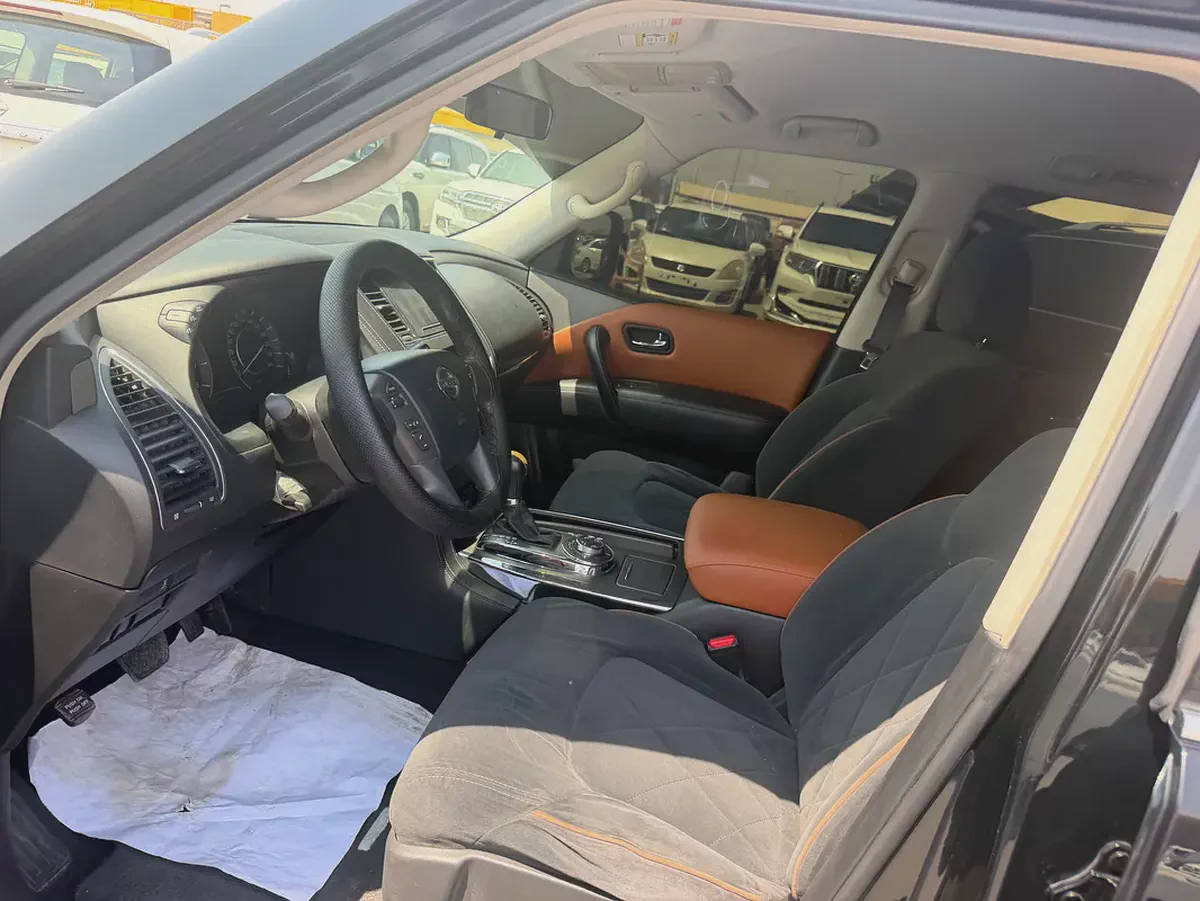 2018 Nissan Patrol SE GCC Specs balck color-5-5