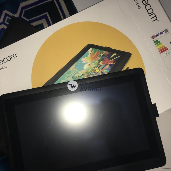 Wacom Cintiq 16 Drawing Tablet