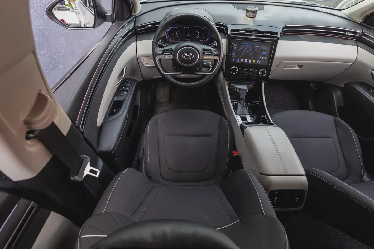 Hyundai Tucson 2022-13-13