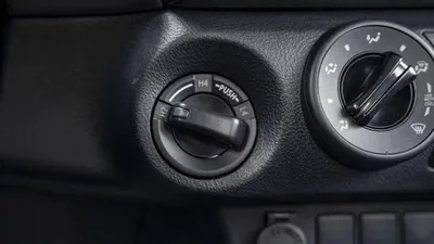 Toyota Hilux DLX Toyota hilux 2.4L diesel mid option p.w MY24 for export only-10