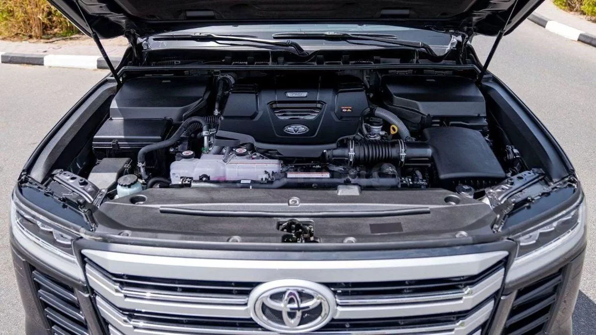 Toyota Land Cruiser VXR LC300 VXR 3.3D AT MY2025– GREY-8-0