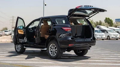 Toyota Fortuner VXR TOYOTA FORTUNER VX SR5 V6 CYLINDER, 4.0P, BLACK COLOR TAN INTERIOR, 4WD-2