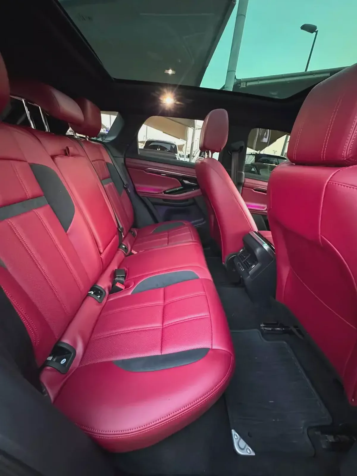 2020 Land Rover Range Rover Evoque P250 SE | Low Mileage | Luxury Compact SUV-7-7