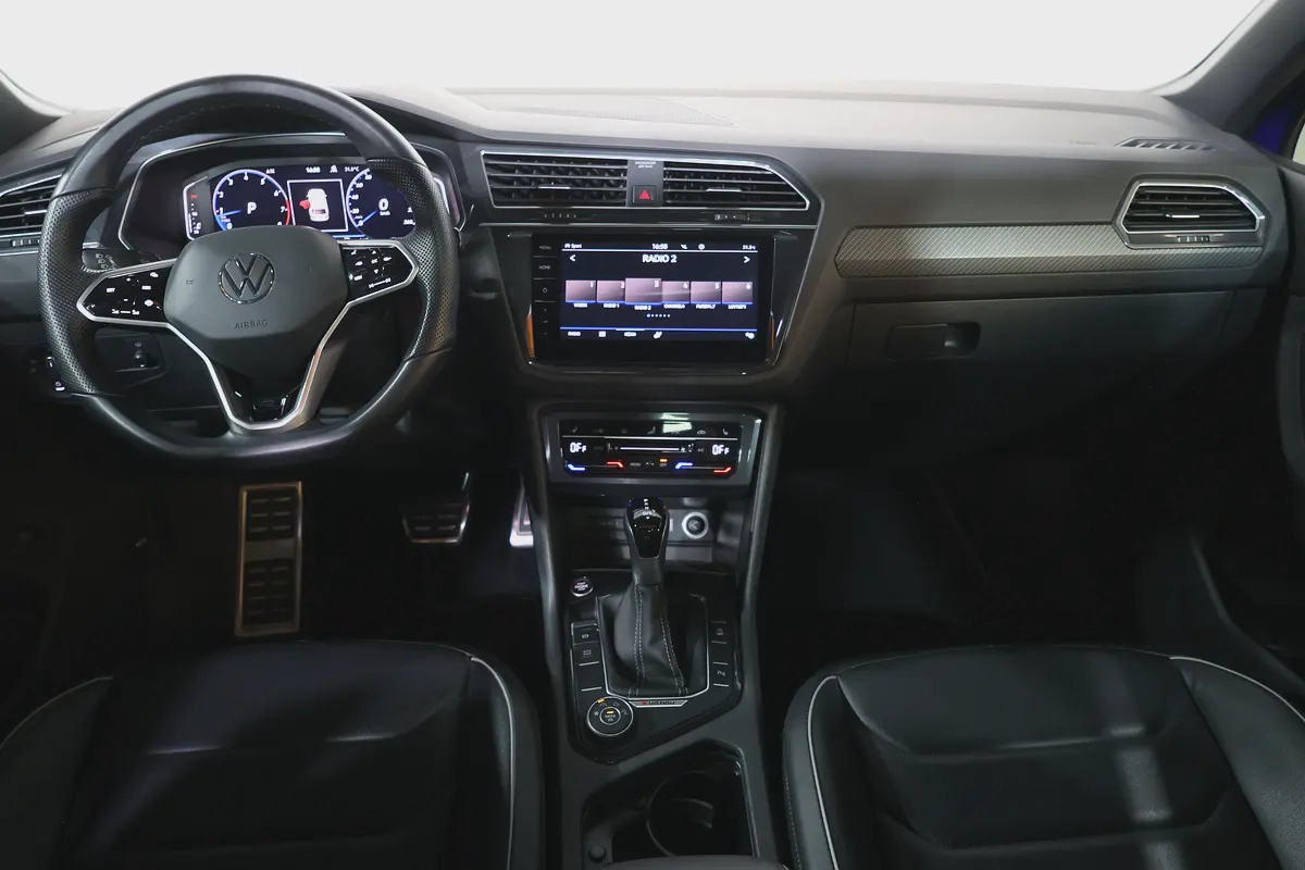 Volkswagen Tiguan R-Line 2021 GCC Specs-122000km-Excellent Condition-10-10