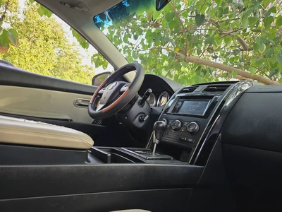 7 Seaters | GCC SPECS | LOW KMs | TOP CONDITION-10