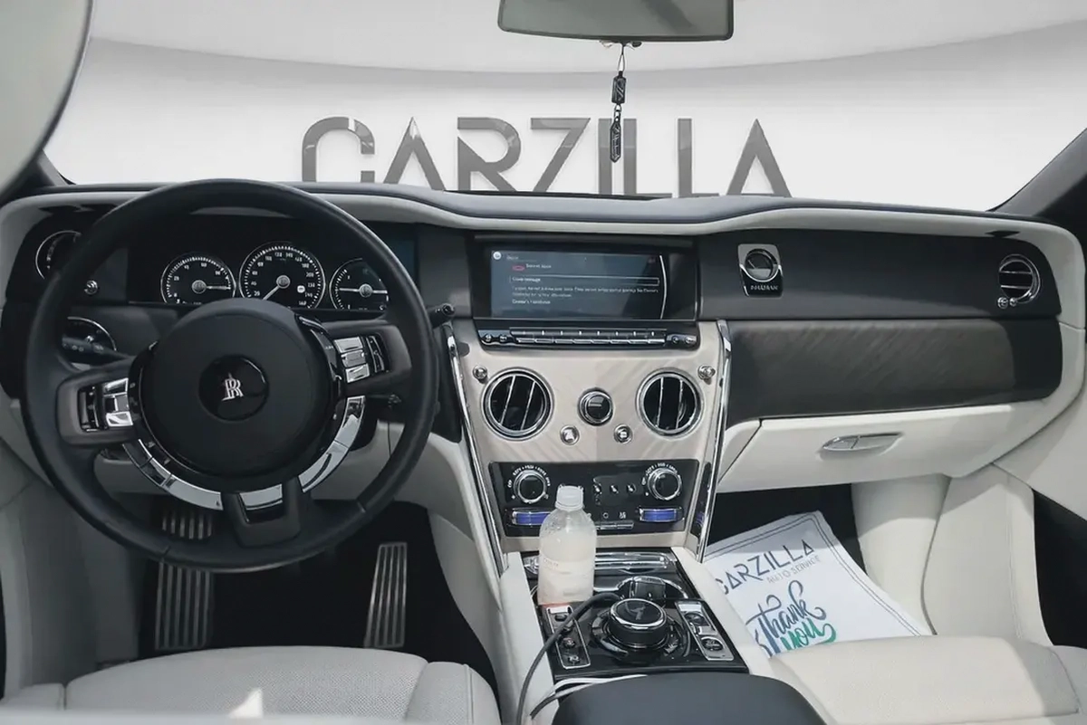 Rolls-Royce Cullinan 2020 | GCC Specs | V12 Luxury SUV | Mint Condition-9-9