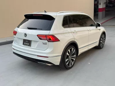 Gulf Specs 2017 VOLKSWAGEN TIGUAN R-LINE TSI 4Motion (AL-Naboodah Maintained)-4