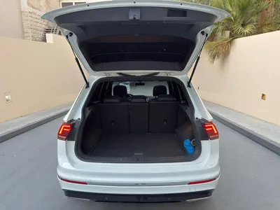 Gulf Specs 2017 VOLKSWAGEN TIGUAN R-LINE TSI 4Motion (AL-Naboodah Maintained)-3
