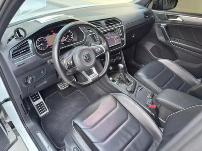 Gulf Specs 2017 VOLKSWAGEN TIGUAN R-LINE TSI 4Motion (AL-Naboodah Maintained)-11