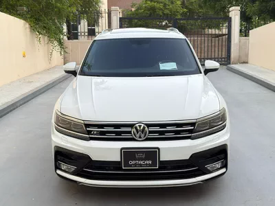 Gulf Specs 2017 VOLKSWAGEN TIGUAN R-LINE TSI 4Motion (AL-Naboodah Maintained)-2