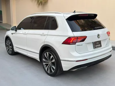 Gulf Specs 2017 VOLKSWAGEN TIGUAN R-LINE TSI 4Motion (AL-Naboodah Maintained)-6