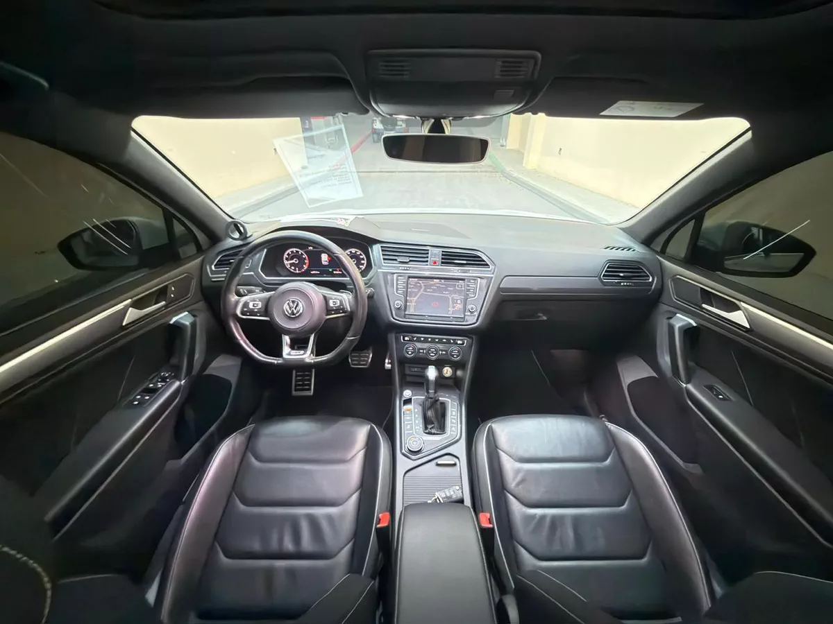 Gulf Specs 2017 VOLKSWAGEN TIGUAN R-LINE TSI 4Motion (AL-Naboodah Maintained)-13-13