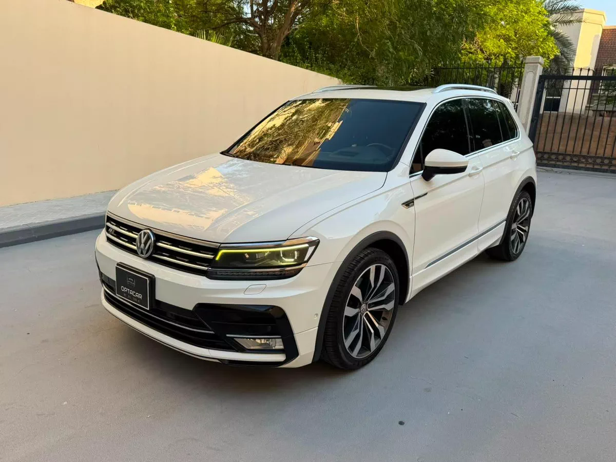 Gulf Specs 2017 VOLKSWAGEN TIGUAN R-LINE TSI 4Motion (AL-Naboodah Maintained)-1-1