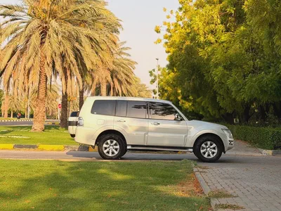Mitsubishi Pajero GLS 2017 GCC Specs-11