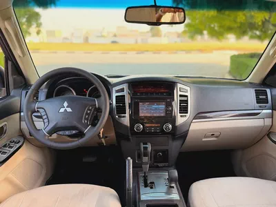Mitsubishi Pajero GLS 2017 GCC Specs-18