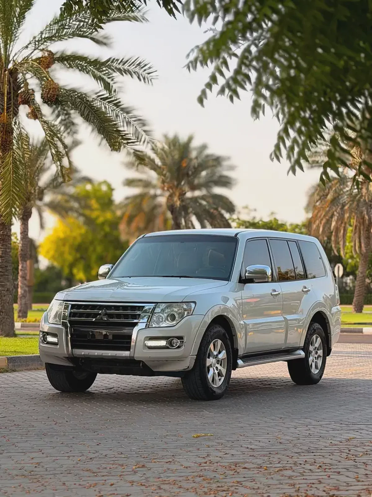 Mitsubishi Pajero GLS 2017 GCC Specs