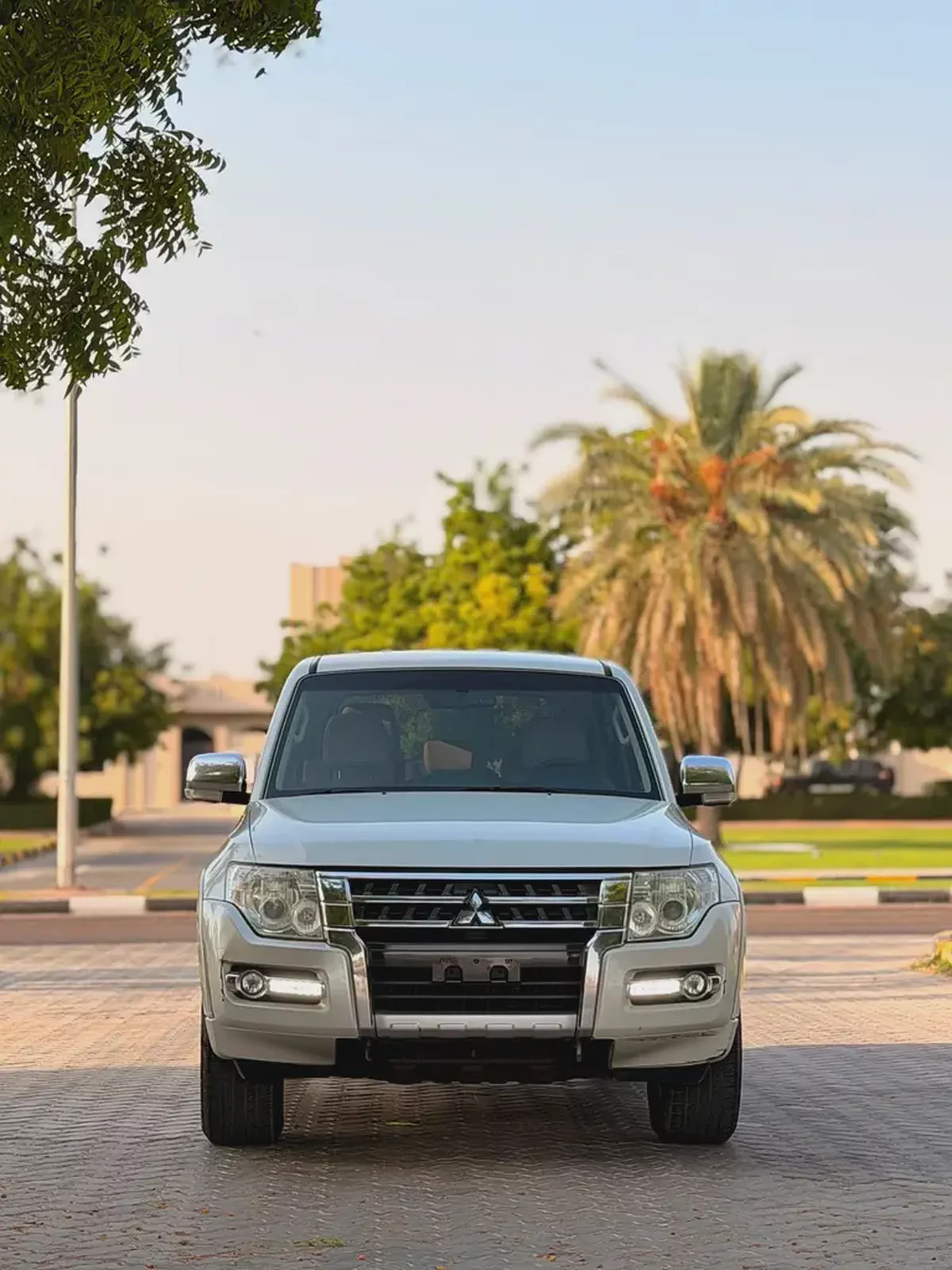 Mitsubishi Pajero GLS 2017 GCC Specs-1-1