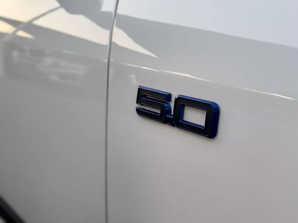Ford Mustang GT PREMIUM-6-0