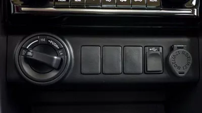 Toyota Fortuner VX2 Toyota Fortuner 2.8L Diesel 4x4 Full Option MY2024-18