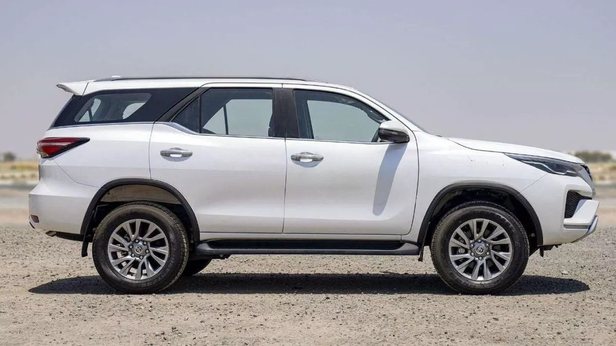 Toyota Fortuner VX2 Toyota Fortuner 2.8L Diesel 4x4 Full Option MY2024-9-0