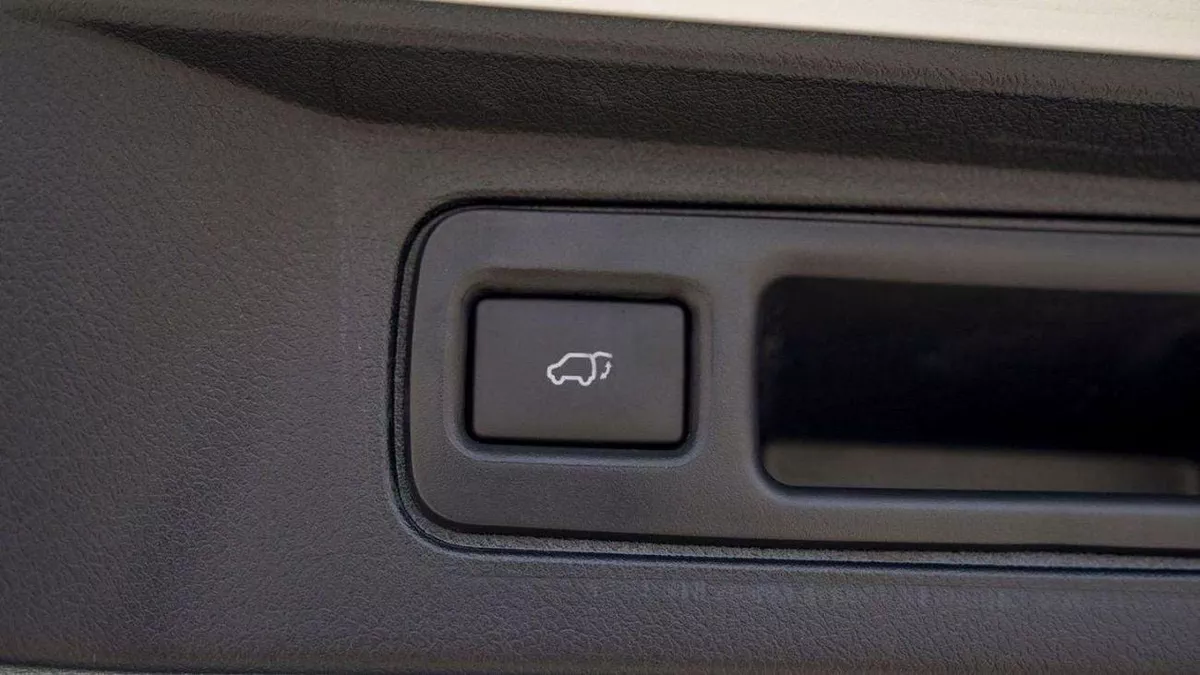 Toyota Fortuner VX2 Toyota Fortuner 2.8L Diesel 4x4 Full Option MY2024-16-0