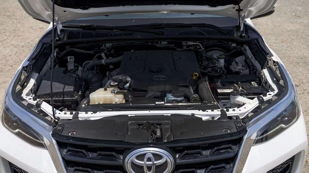 Toyota Fortuner VX2 Toyota Fortuner 2.8L Diesel 4x4 Full Option MY2024-19-0
