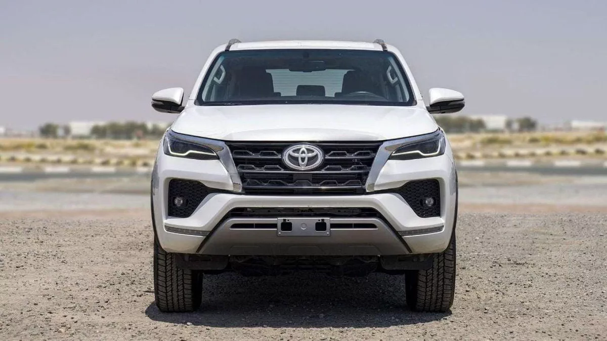 Toyota Fortuner VX2 Toyota Fortuner 2.8L Diesel 4x4 Full Option MY2024-1-0