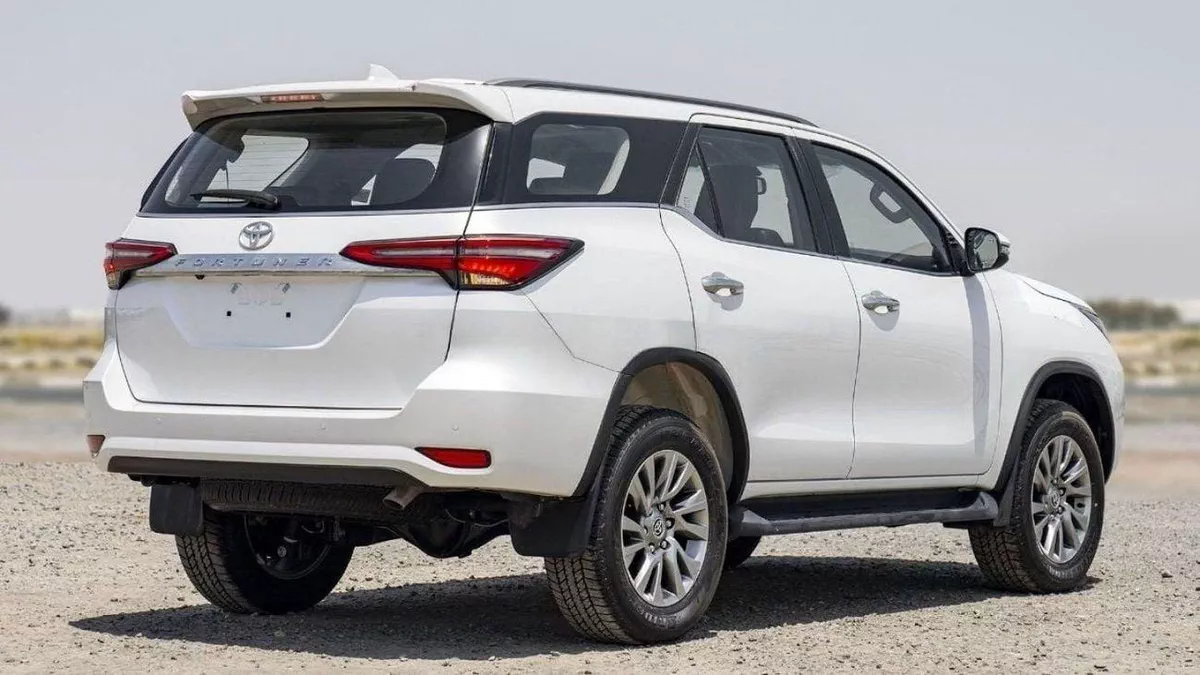 Toyota Fortuner VX2 Toyota Fortuner 2.8L Diesel 4x4 Full Option MY2024-3-0