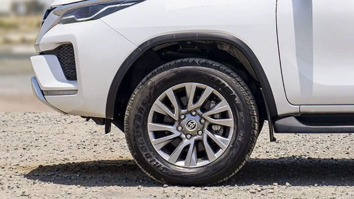 Toyota Fortuner VX2 Toyota Fortuner 2.8L Diesel 4x4 Full Option MY2024-5-0