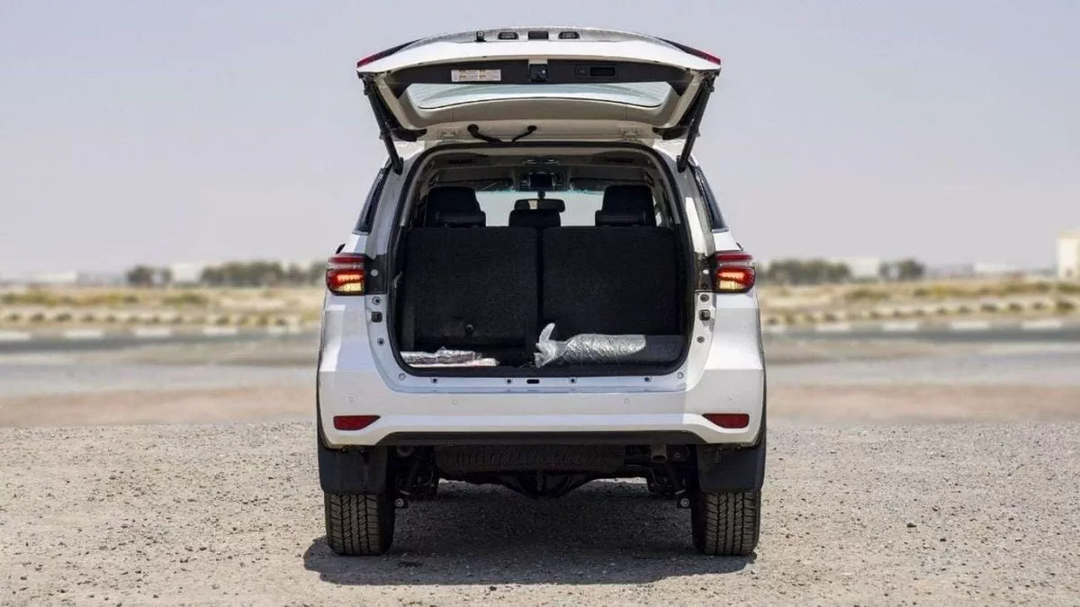 Toyota Fortuner VX2 Toyota Fortuner 2.8L Diesel 4x4 Full Option MY2024-7-0