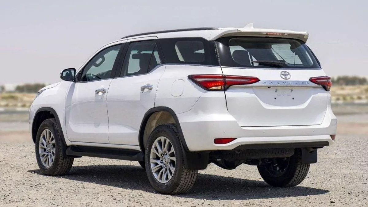 Toyota Fortuner VX2 Toyota Fortuner 2.8L Diesel 4x4 Full Option MY2024-8-0