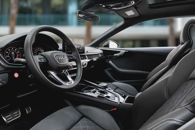 4,877 P.M |  RS5 Coupe | 0% Downpayment | Excellent Condition!-8