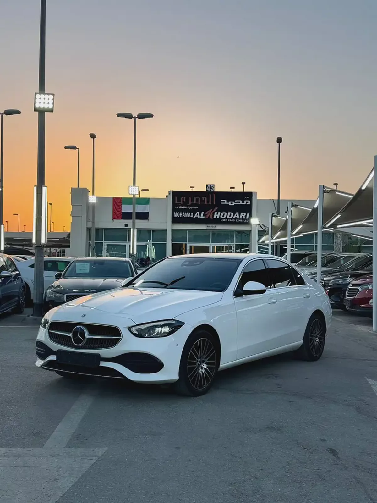 (2023 ) MERCEDES-BENZ // C200// KOREAN SPECS// BRAND NEW LUXURY//ORIGINAL PAINT//LOW MILEAGE//