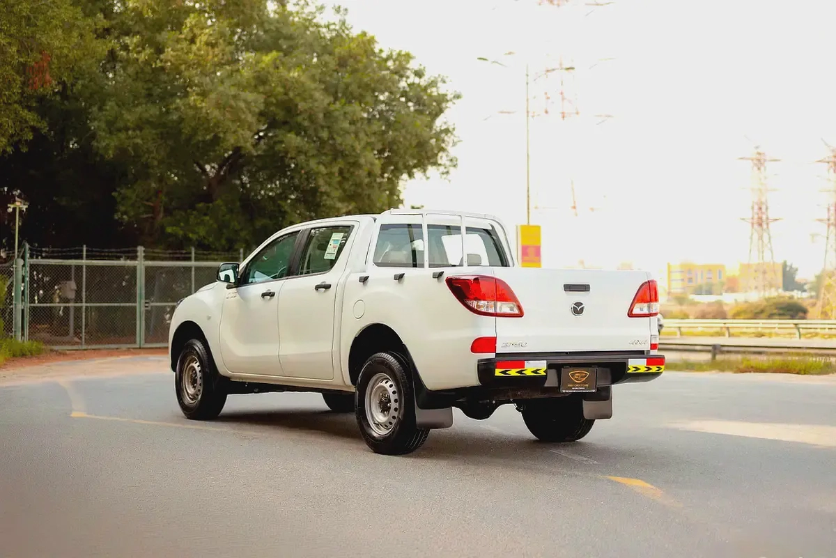Mazda BT-50 | Double Cabin 4X4 | Manual | GCC Specs | Ref#M73264-3-3