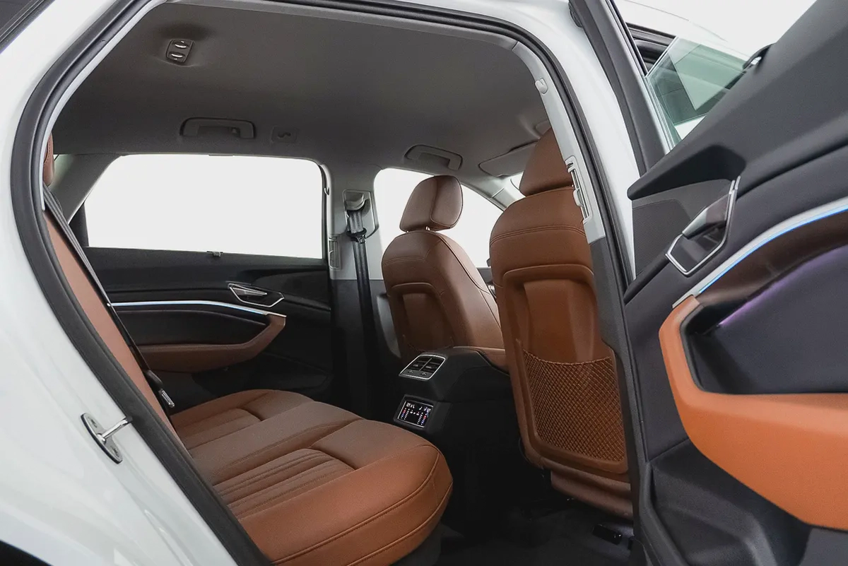 3,049 / 60 months | 0% DP | 2023 Audi E Tron Advanced 55 Quattro / Audi Warranty  Service Contr-12-12