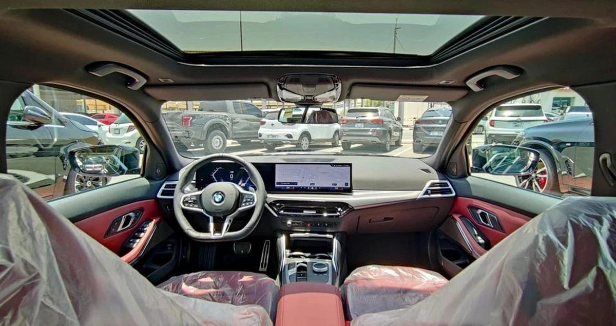 BMW 318i LUXURY M SPORT PACKAGE M Sport Under Agency Warranty & Service 2026 GCC - AED 194,997-9-9