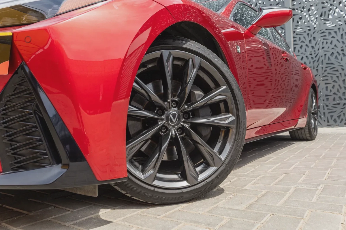 Lexus IS 350 2024-2-2