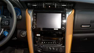 TOYOTA FORTUNER 2.7L PETROL 2025-10