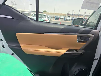 TOYOTA FORTUNER 2.7L PETROL 2025-22