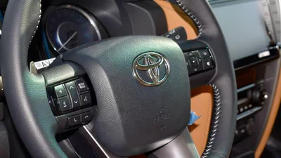 TOYOTA FORTUNER 2.7L PETROL 2025-16