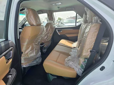 TOYOTA FORTUNER 2.7L PETROL 2025-13