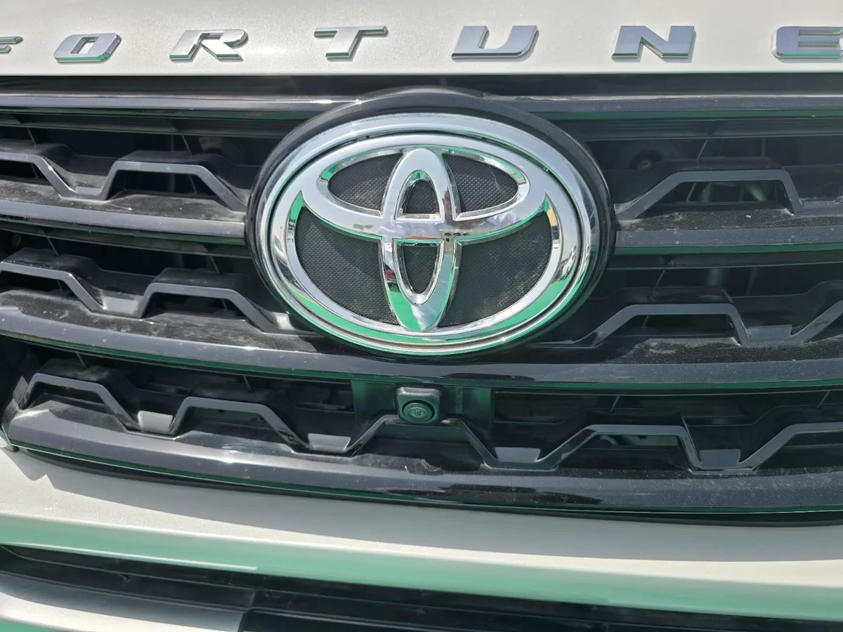 TOYOTA FORTUNER 2.7L PETROL 2025-23-23