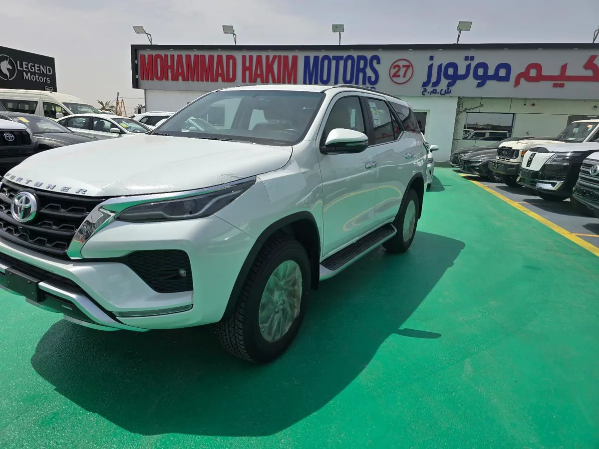 TOYOTA FORTUNER 2.7L PETROL 2025-21-21