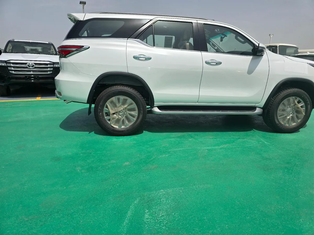 TOYOTA FORTUNER 2.7L PETROL 2025-12-12