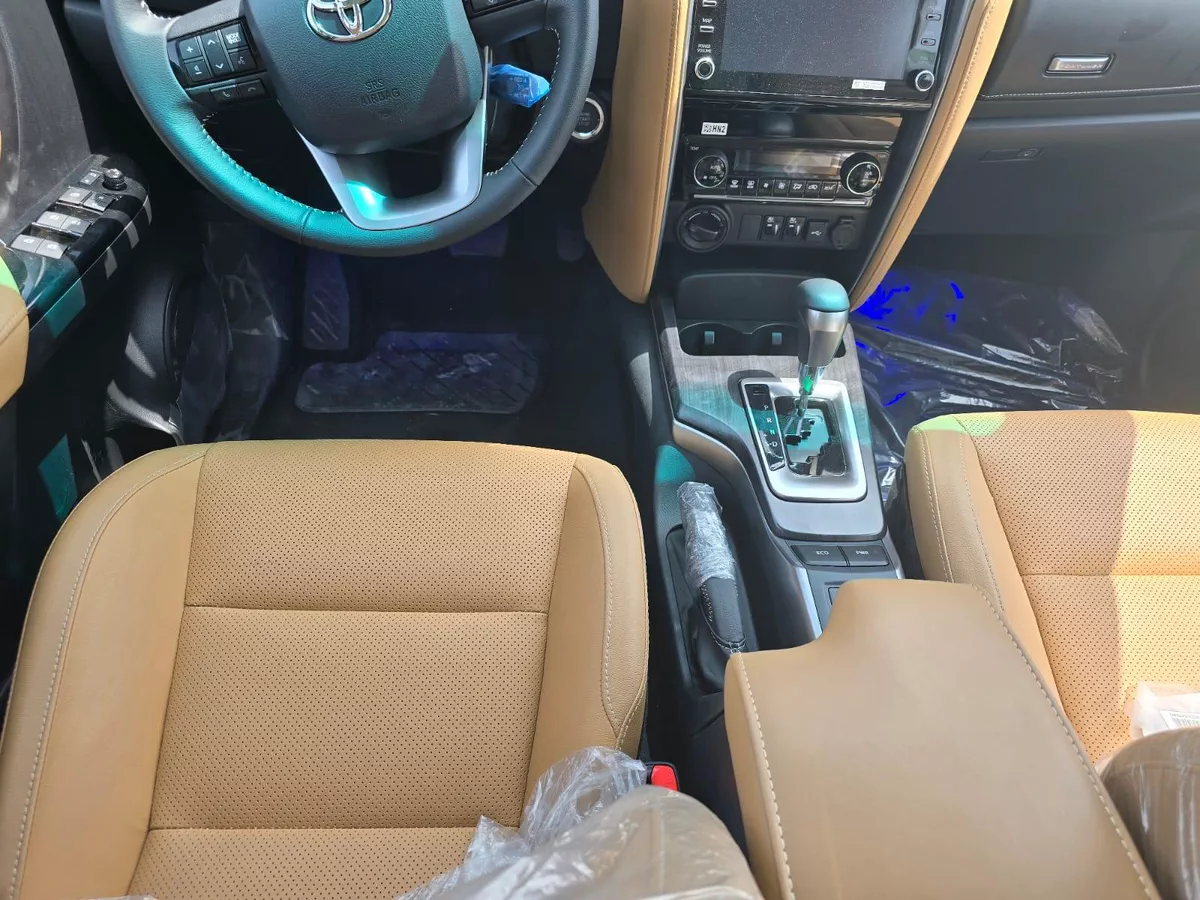 TOYOTA FORTUNER 2.7L PETROL 2025-7-7