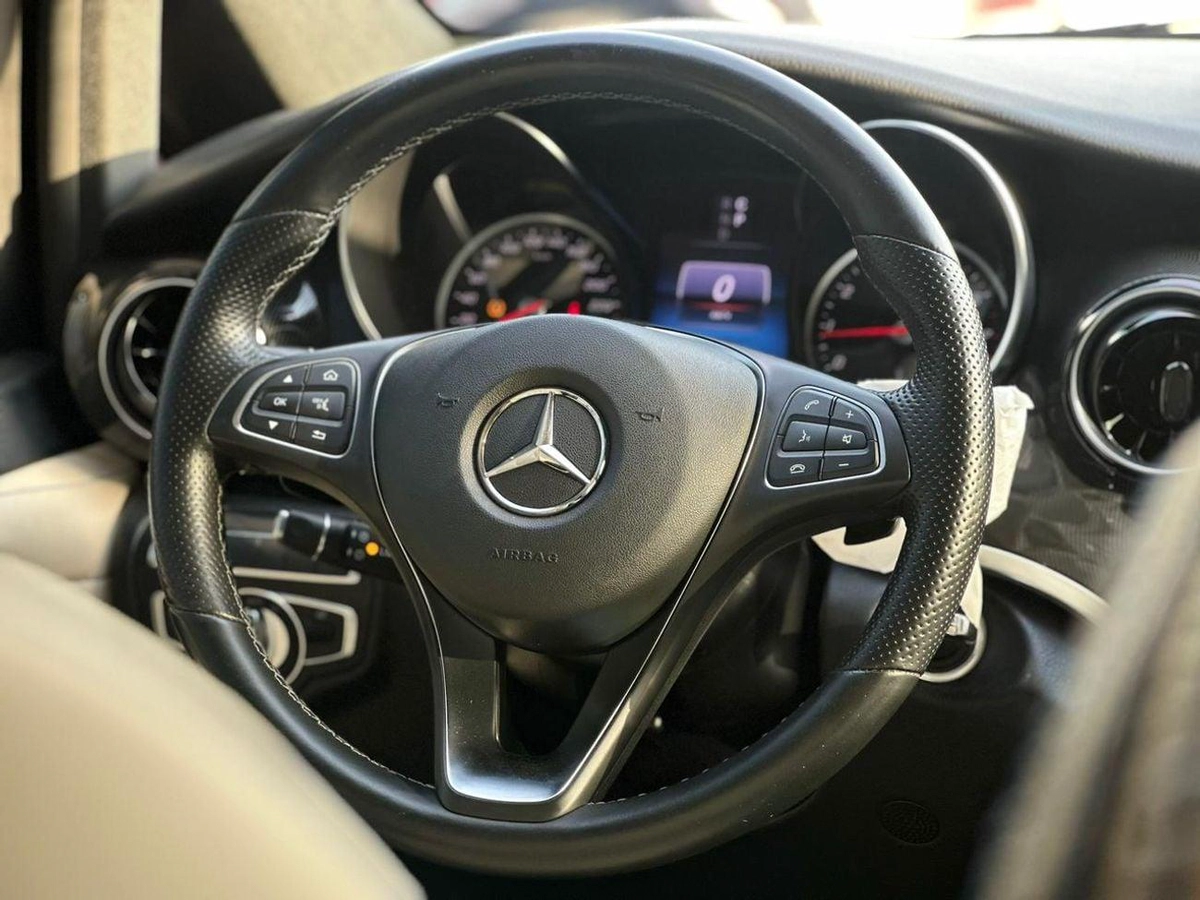 Mercedes Benz V 250 Std 2.1L Mercedes Benz V250 VIP GCC-20-20