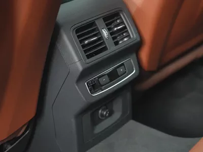 GCC specs LOW MILEAGE Audi Q5 S line Quattro-17