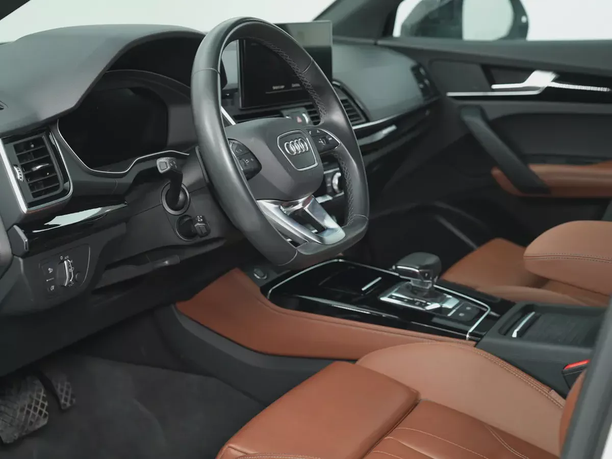 GCC specs LOW MILEAGE Audi Q5 S line Quattro-14-14