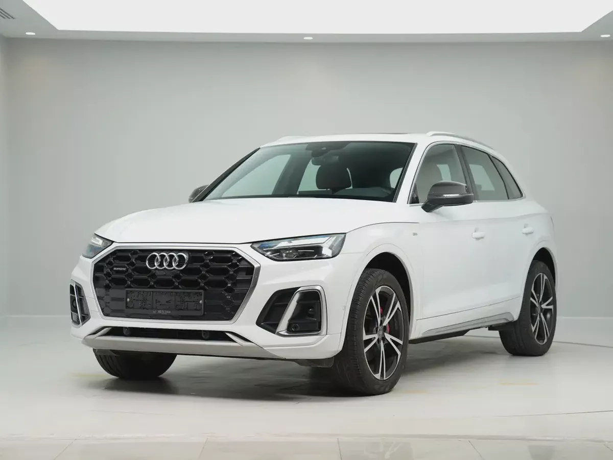 GCC specs LOW MILEAGE Audi Q5 S line Quattro